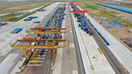 創(chuàng)新高！我國(guó)最大陸路口岸鐵路半年貨運(yùn)進(jìn)出口量突破1000萬(wàn)噸